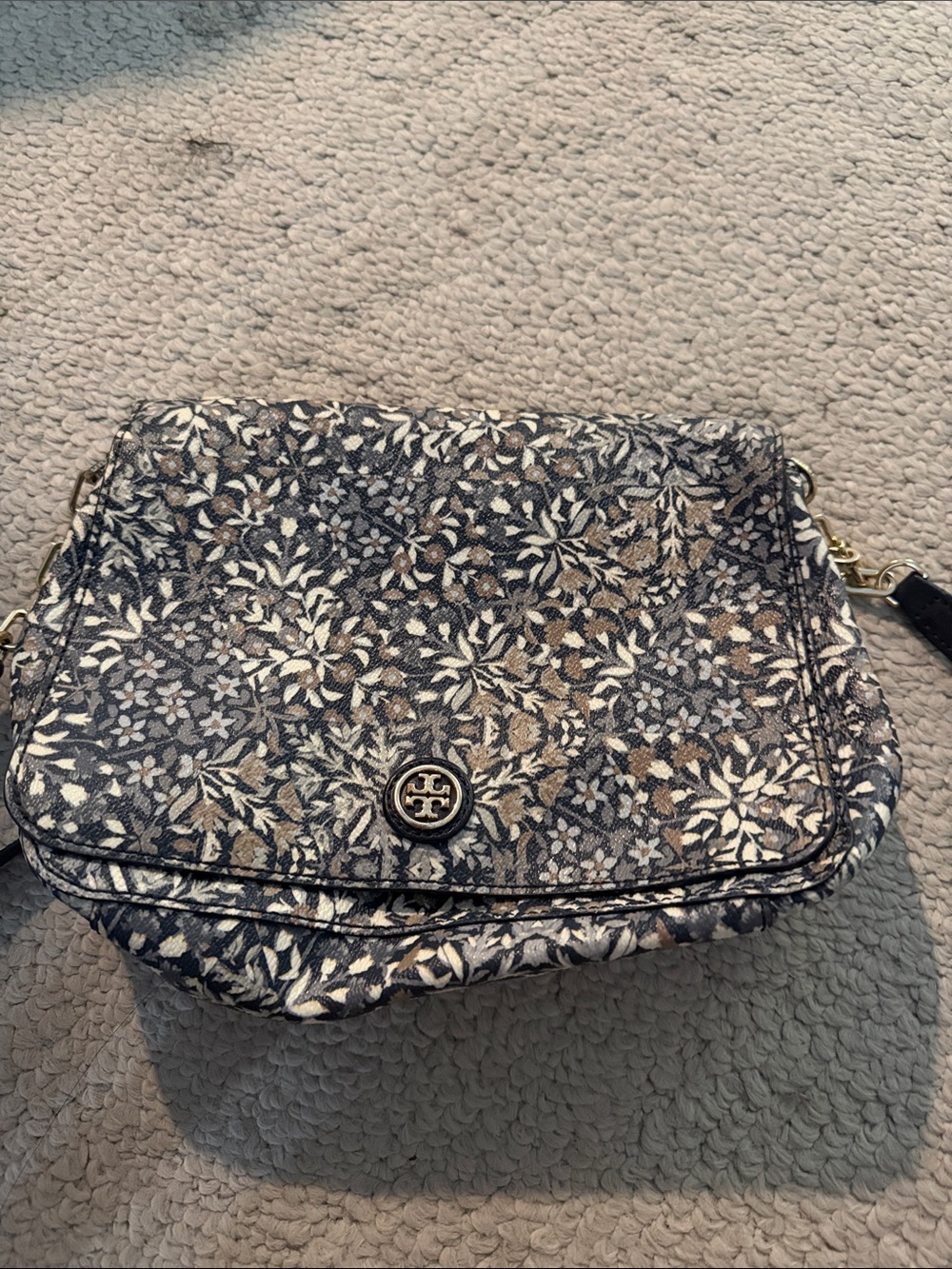 Tory Burch Floral Jacquard Crossbody in Navy and Cream with Gold Logo
